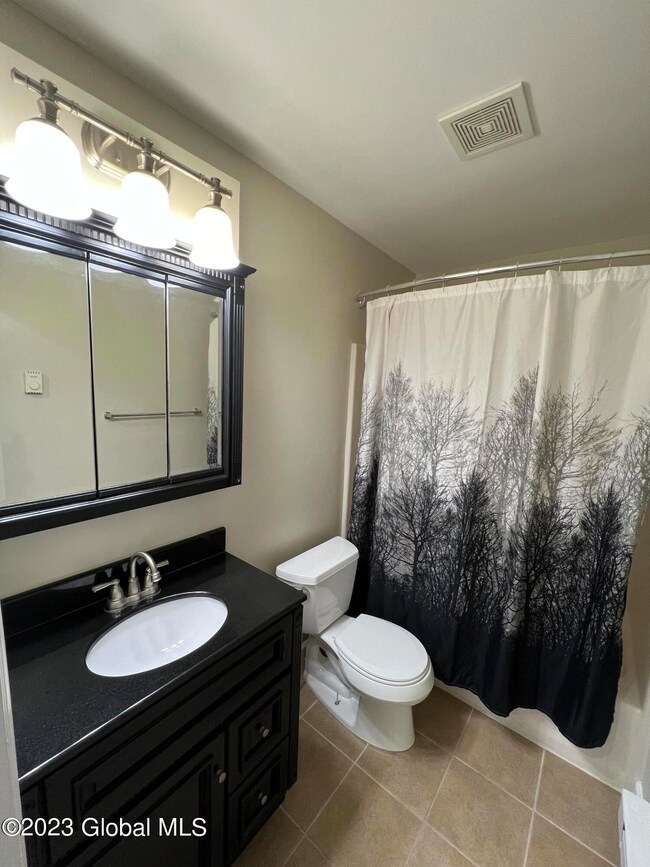 127 Broad St unit Basement, Albany, NY 12202 - photo 6