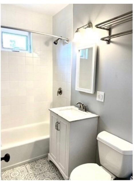 11 Caton St unit 2, Boston, MA 02136 - photo 4