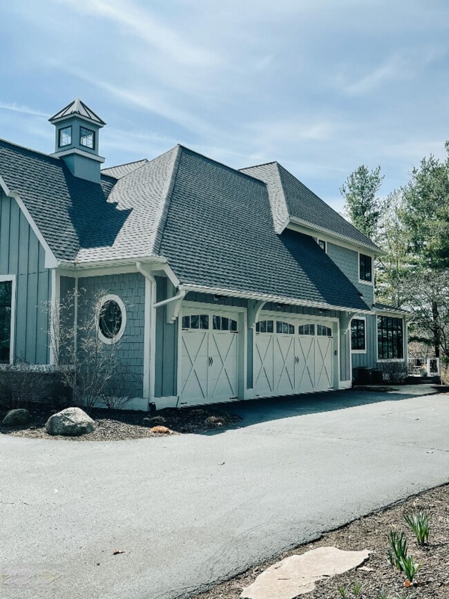 1947 Emerald Glen Ct NE, Ada, MI 49301 - photo 5