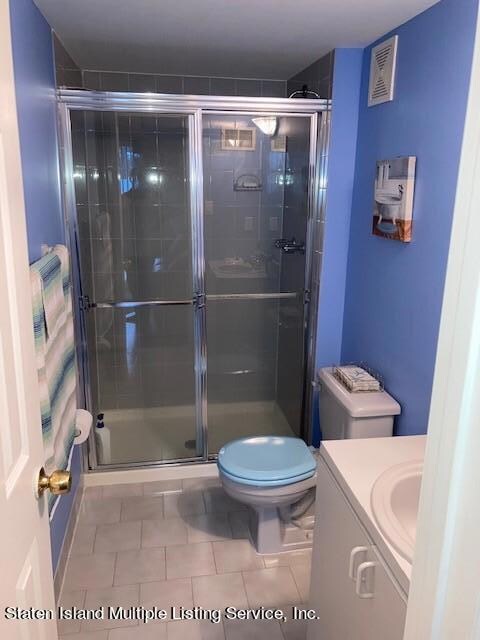 three quarter Bath off of Family Rm