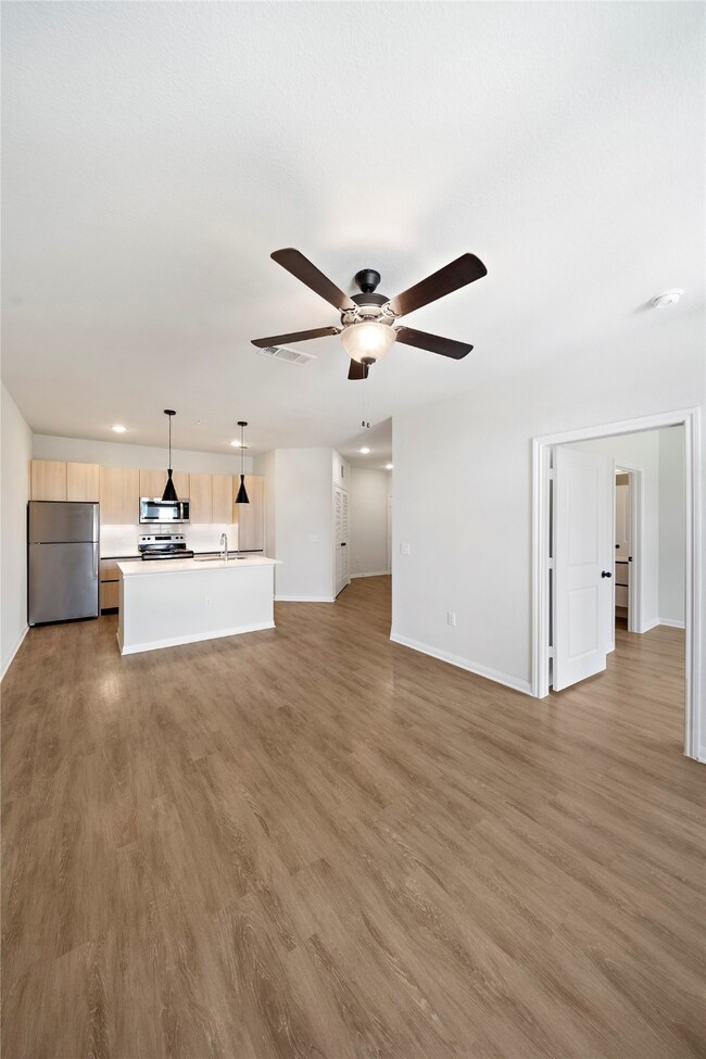 PHOTOS MAY BE OF SIMILAR UNIT AND OR LAYOUT