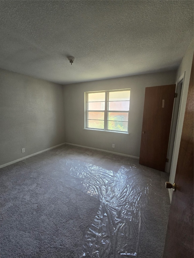 5709 Wedgworth Rd, Fort Worth, TX 76133 - photo 4