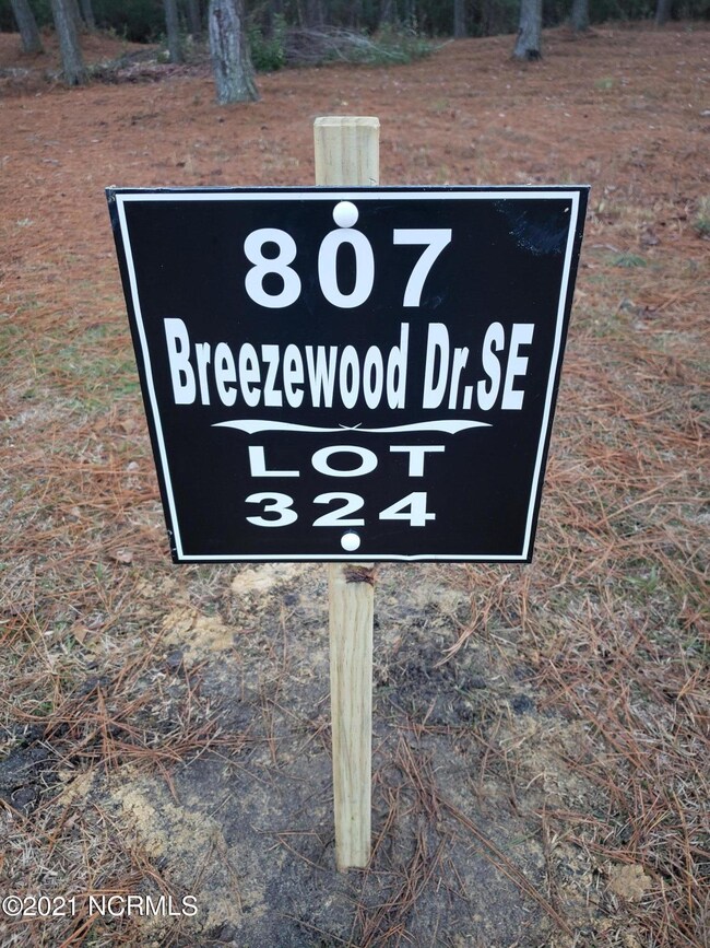 807 Breezewood