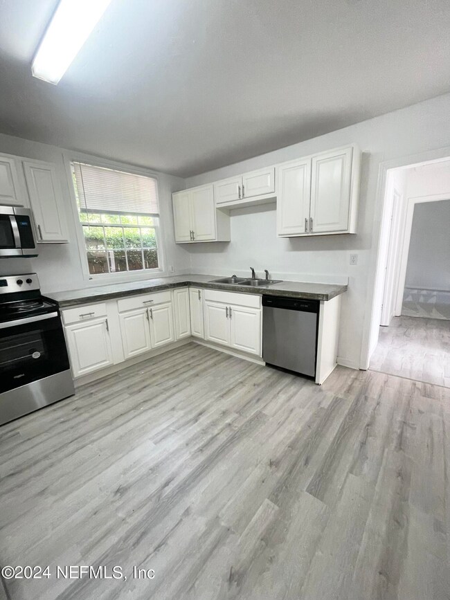 1588 Hamilton St, Jacksonville, FL 32210 - photo 7