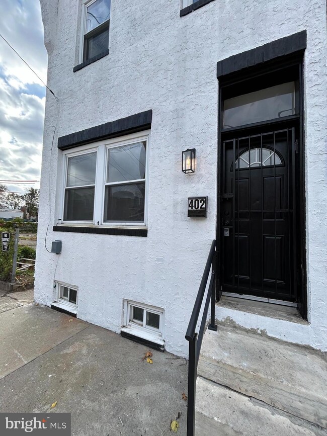 402 N 55th St, Philadelphia, PA 19139 - photo 3