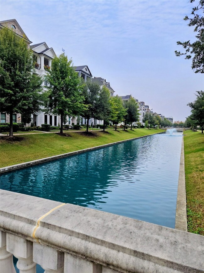 949 Dunleigh Meadows Ln, Houston, TX 77055 - photo 4