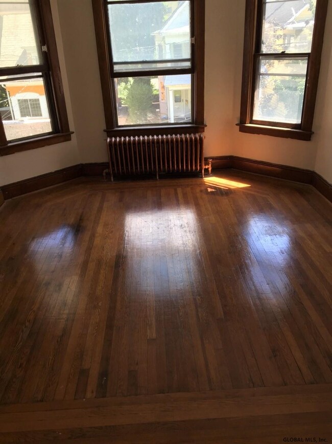 34 Besch Ave, Albany, NY 12209 - photo 4