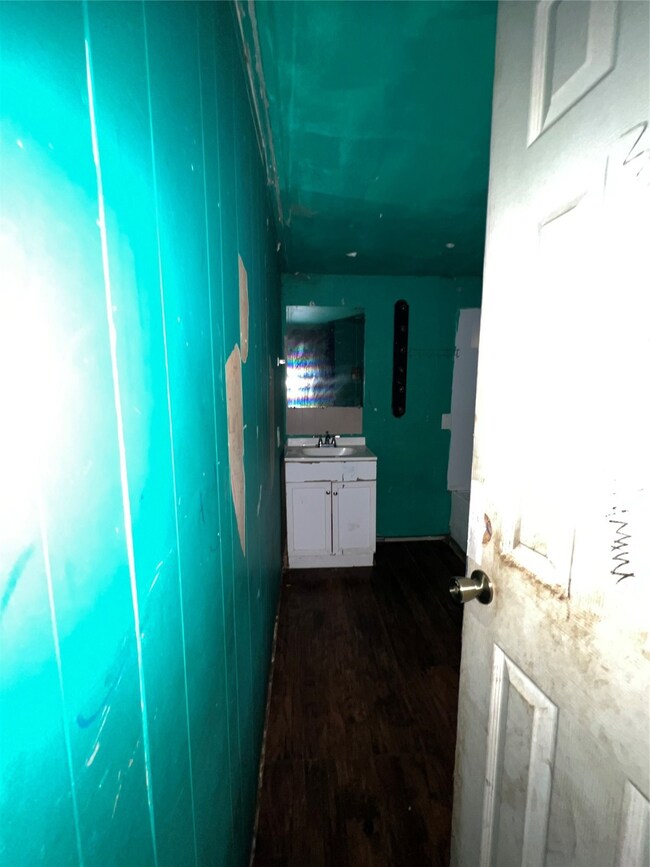 1101 Frost St, Rosenberg, TX 77471 - photo 6