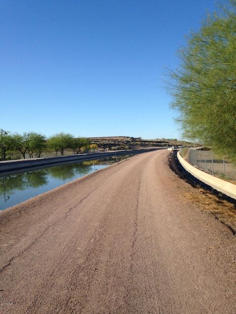 Paseo Trail Canal
