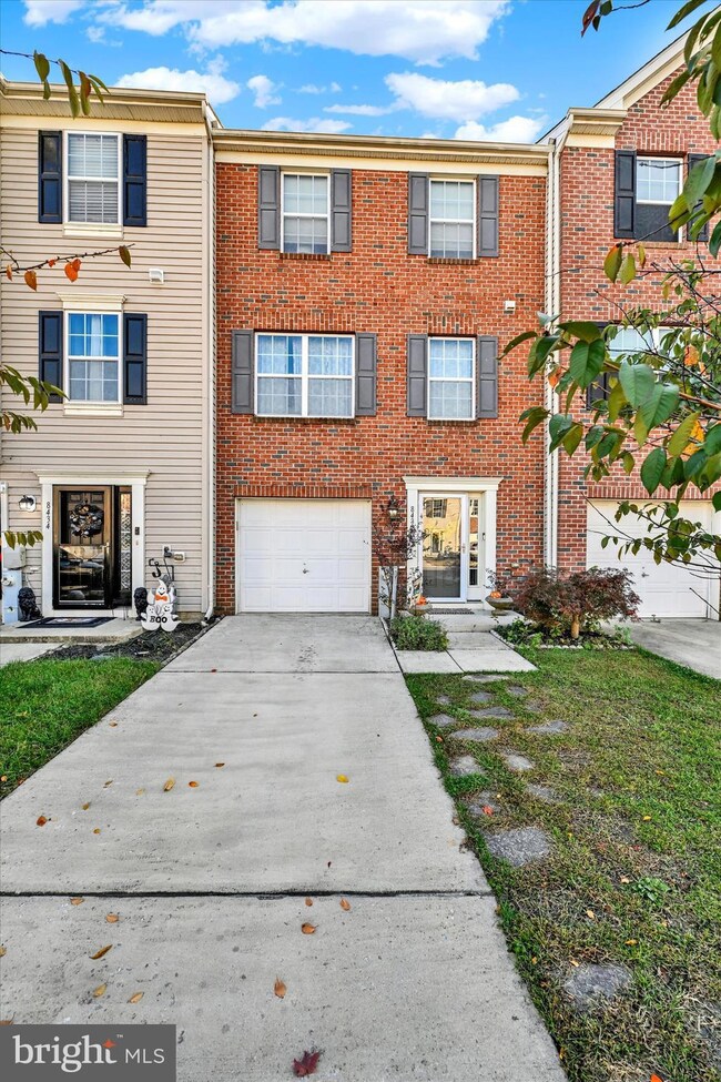 8432 Stansbury Lake Dr, Baltimore, MD 21222 - photo 2