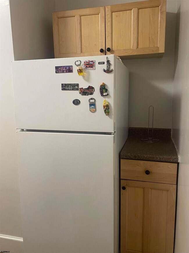 Warwick Condominiums unit 827, Atlantic City, NJ 08401 - photo 4