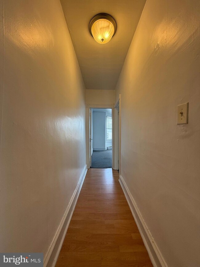 5700 Chestnut St unit 3A, Philadelphia, PA 19139 - photo 2
