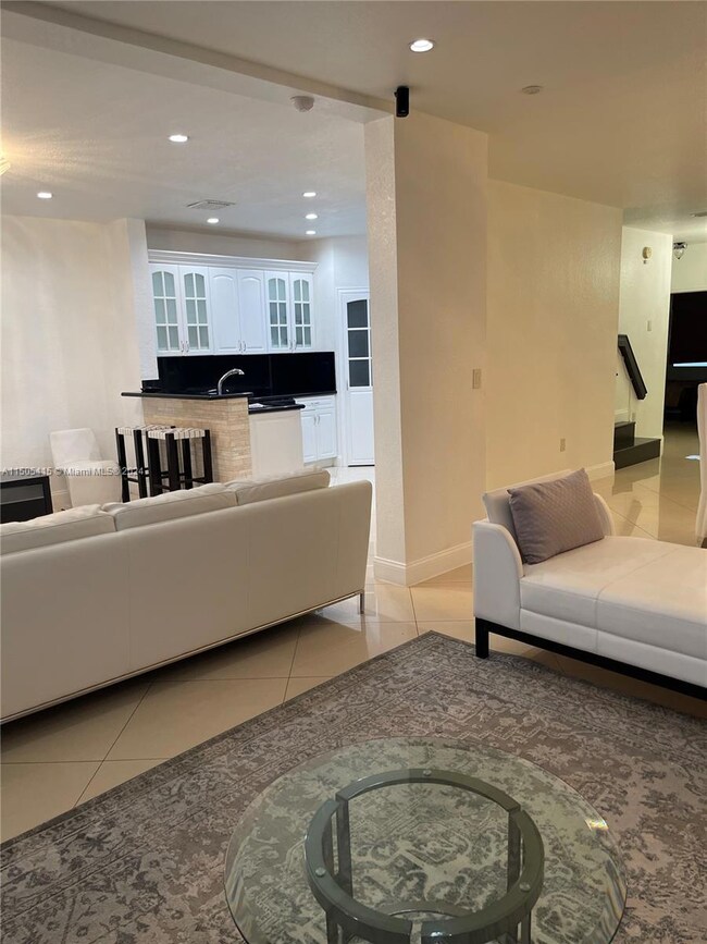 6903 NW 109th Ave, Doral, FL 33178 - photo 2