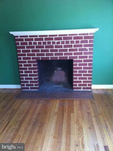 708 Sheridan St, Hyattsville, MD 20783 - photo 2