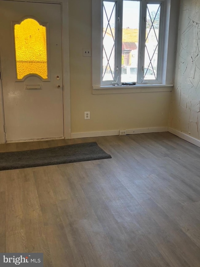 914 Burnside Rd, Sharon Hill, PA 19079 - photo 3