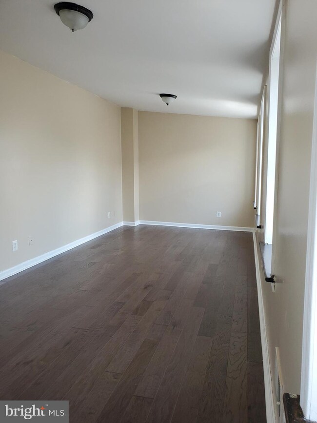 1813 W Lombard St, Baltimore, MD 21223 - photo 6