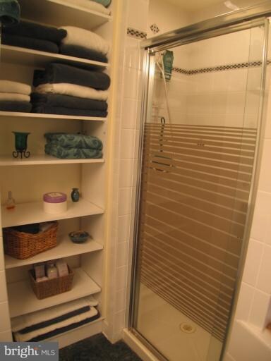 4004 Cool Brooke Way, Alexandria, VA 22306 - photo 2