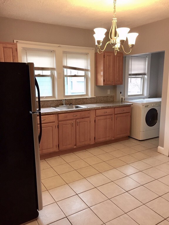 19 Archdale Rd unit 2, Roslindale, MA 02131 - photo 3