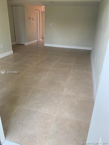 unlisted-address, Miami, FL 33193 - photo 2