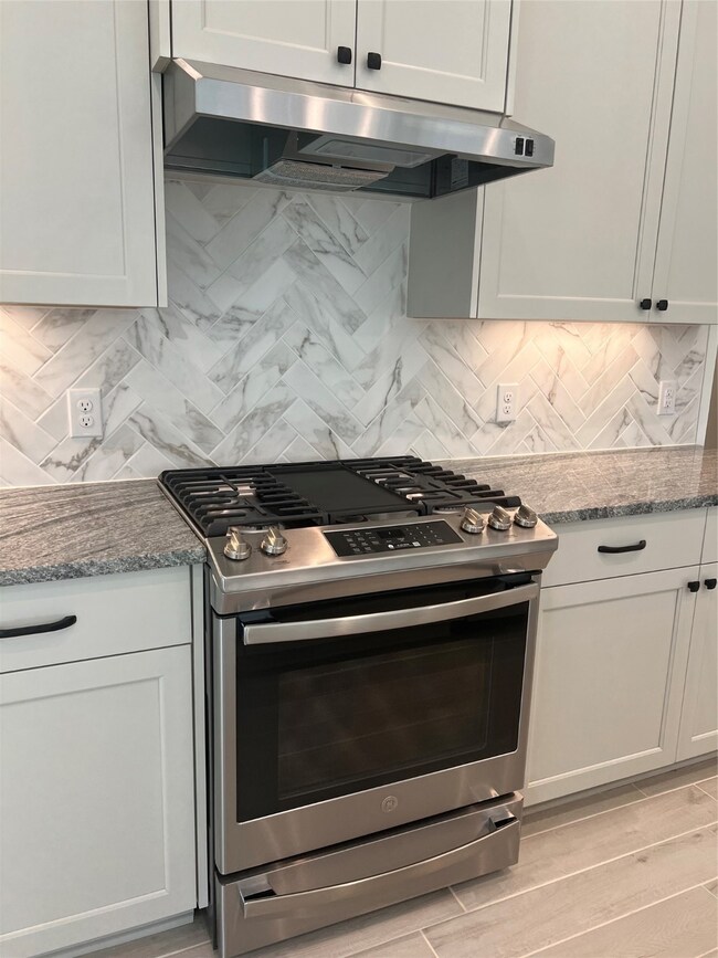 10723 Chinese Violet, Conroe, TX 77385 - photo 7