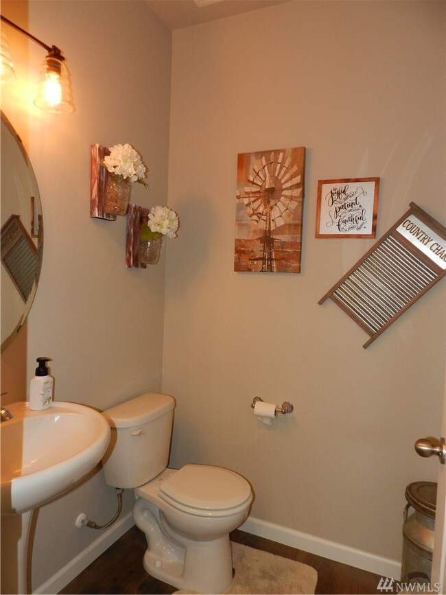 210 Fielding St NE, Orting, WA 98360 - photo 7