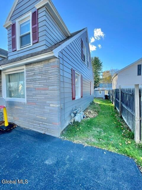 6 Meadow St, Gloversville, NY 12078 - photo 3