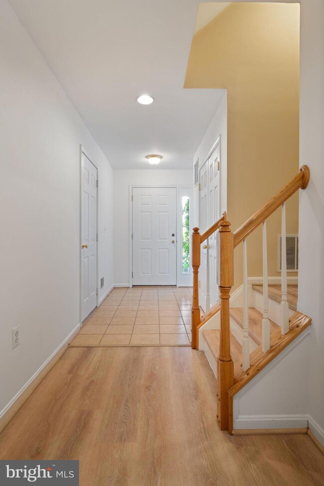 2995 Stockholm Way, Woodbridge, VA 22191 - photo 7