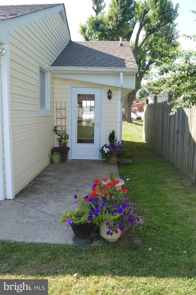 88 Sunset Cir, Colonial Beach, VA 22443 - photo 6