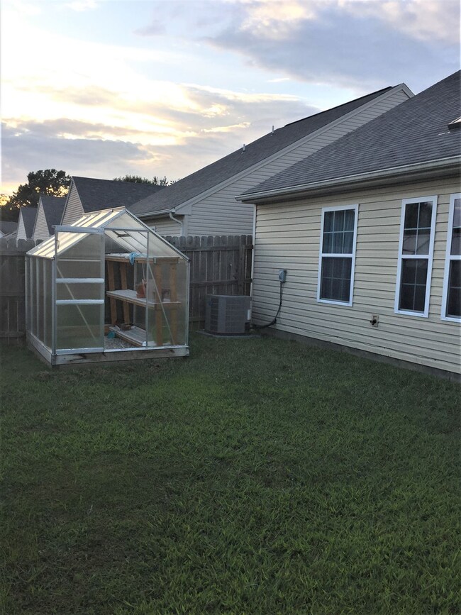 9883 Cove Point Ct, Newburgh, IN 47630 - photo 3