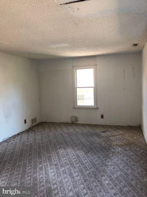 17 W Coulter Ave, Collingswood, NJ 08108 - photo 3