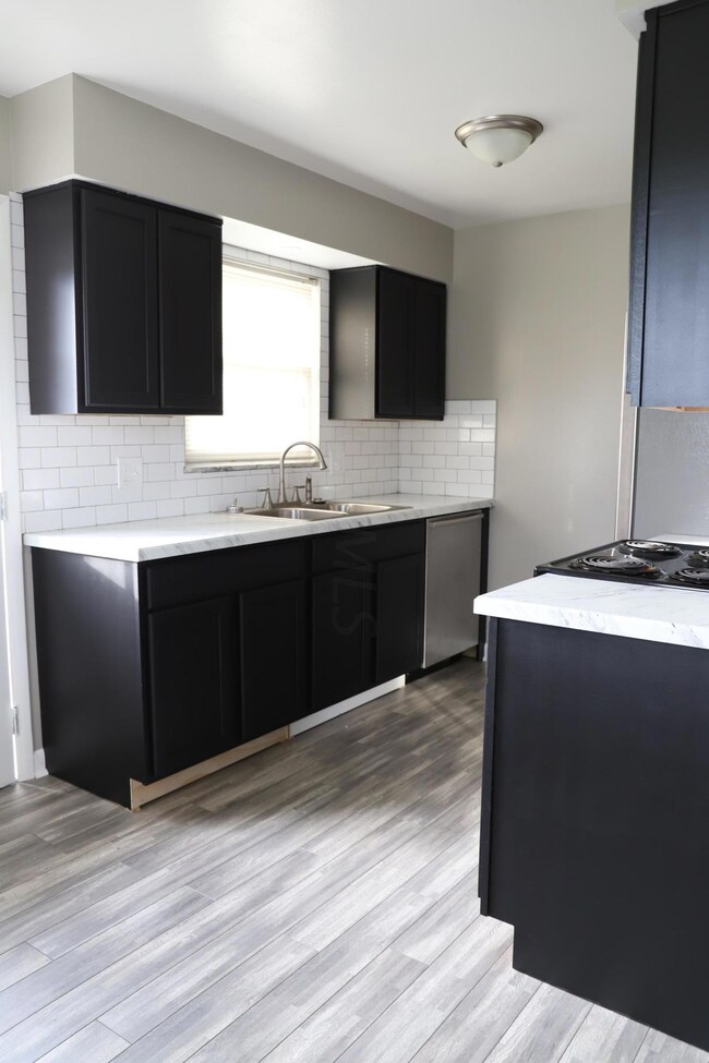 3656 Clime Rd unit 658, Columbus, OH 43228 - photo 2