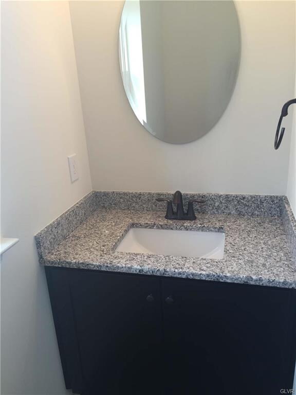 2175 Eagles Landing Dr unit 194, Nazareth, PA 18064 - photo 3