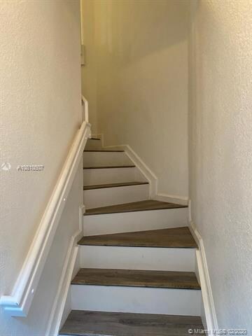 3260 Laurel Ridge Cir, Riviera Beach, FL 33404 - photo 4