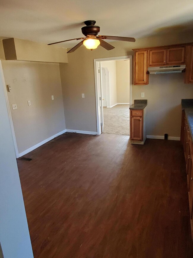 2015 E 5th St, Chattanooga, TN 37404 - photo 3