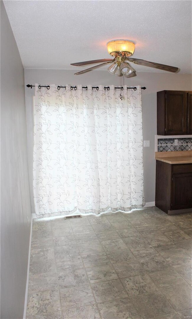 Spacious Dining area