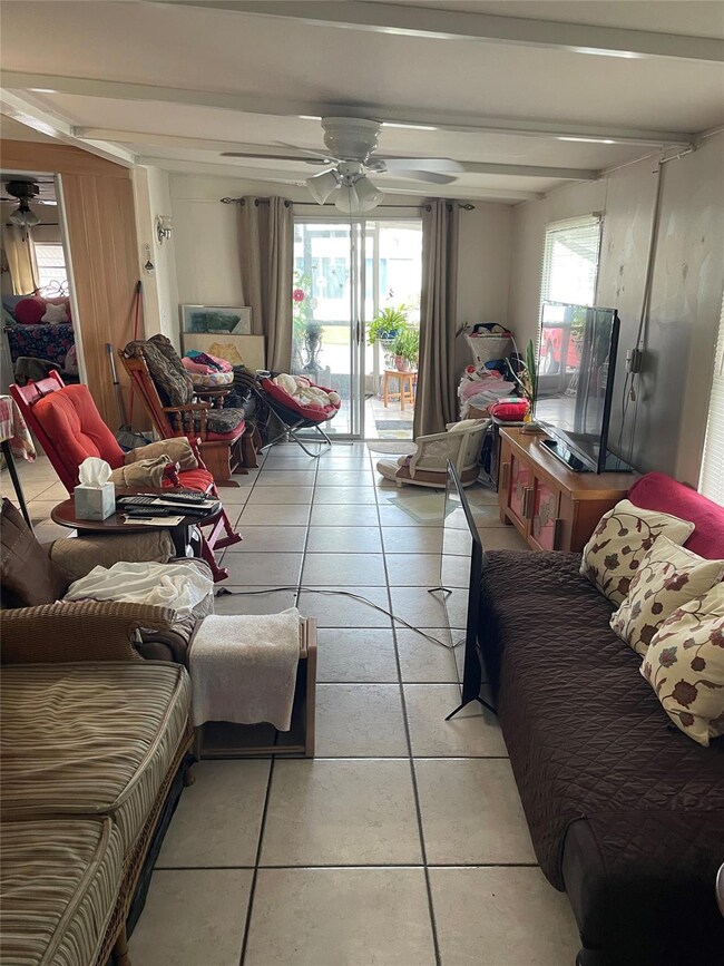 8620 SW 22nd St, Davie, FL 33324 - photo 4