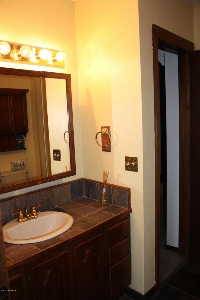 3 bedroom second bath