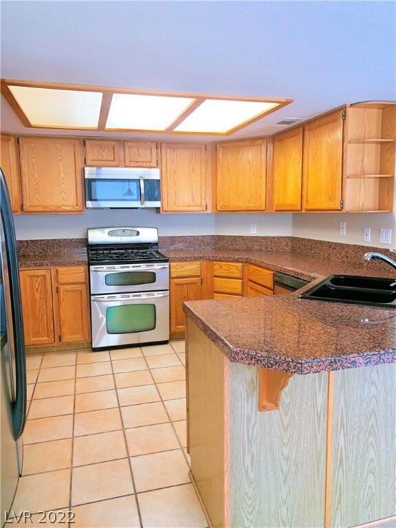 1810 Walker Ln unit 2, Henderson, NV 89014 - photo 7