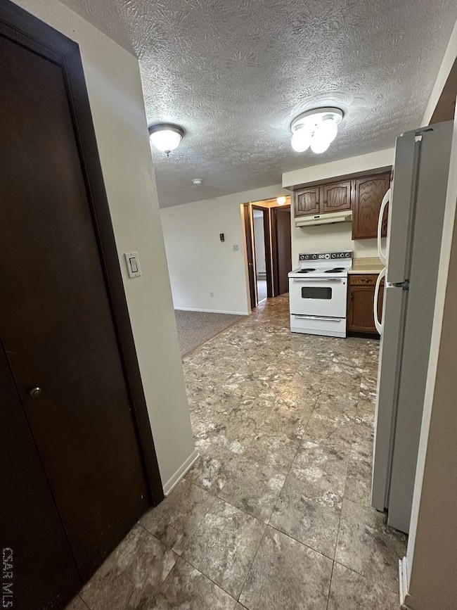 2008 Forest Hills Dr unit 5, Johnstown, PA 15904 - photo 3