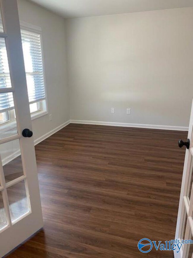 121 Barlow Way, Owens Cross Roads, AL 35763 - photo 5