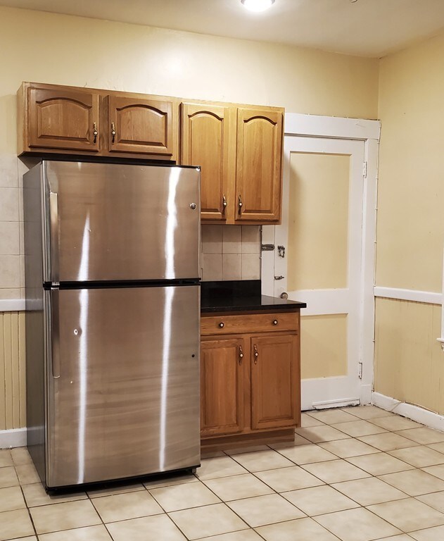 50 Wainwright St unit 2, Dorchester Center, MA 02124 - photo 6