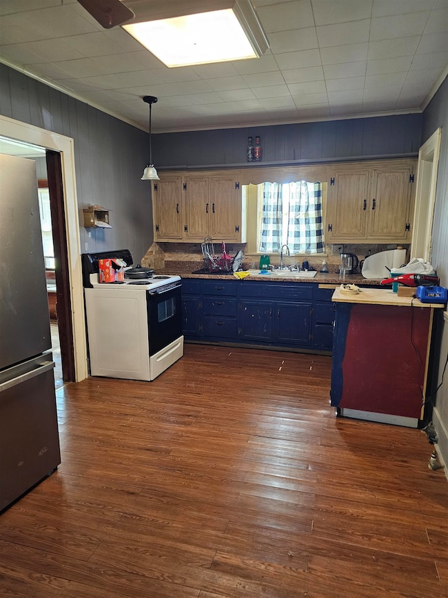 404 E Denver St, Fairmont, OK 73736 - photo 7