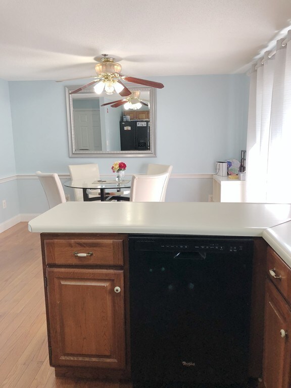 161 Flower Ln unit 12, Dracut, MA 01826 - photo 6