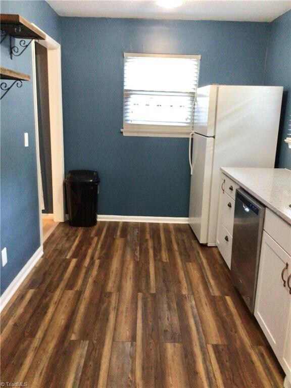 2201 Stonecutter Dr unit 16, Winston Salem, NC 27103 - photo 5