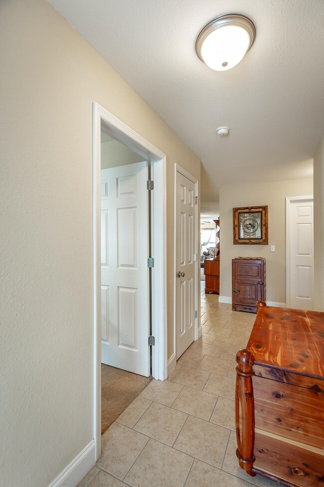 1902 Applebrook Dr. HD-16