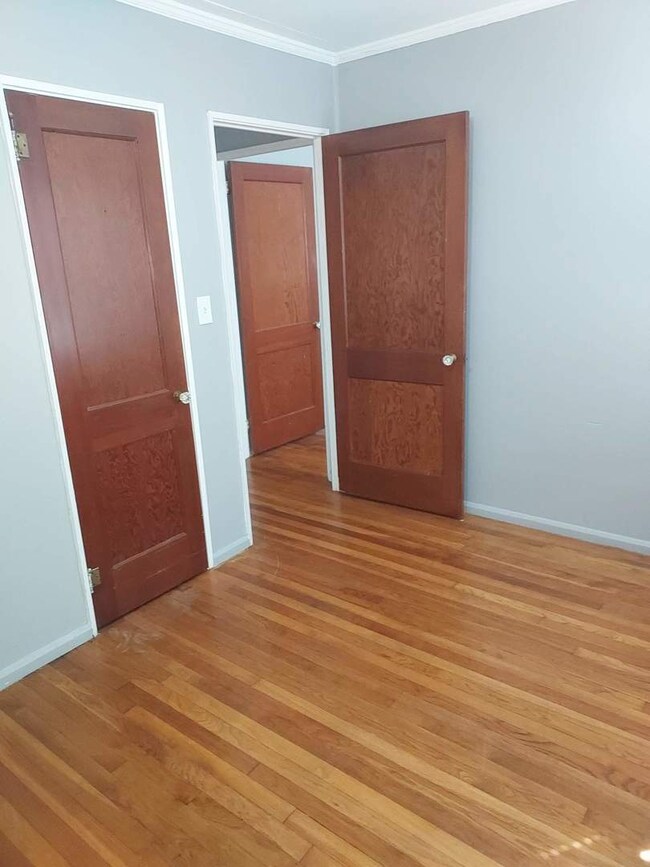 702 E Daggy St, Tuscola, IL 61953 - photo 6