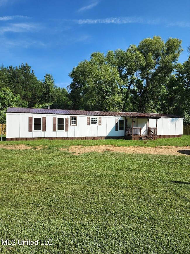 1021 Whitehurst