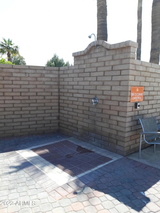 6. Showers at the pool
