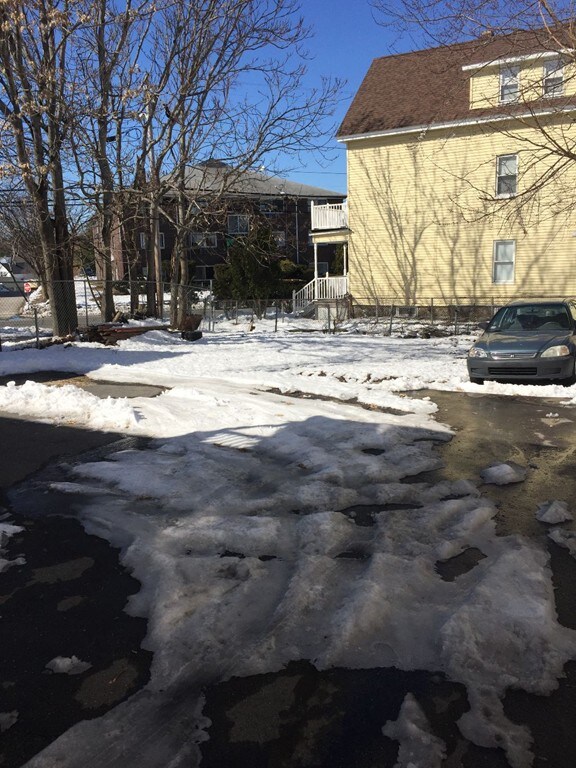 41 Atkinson St, Lawrence, MA 01843 - photo 3