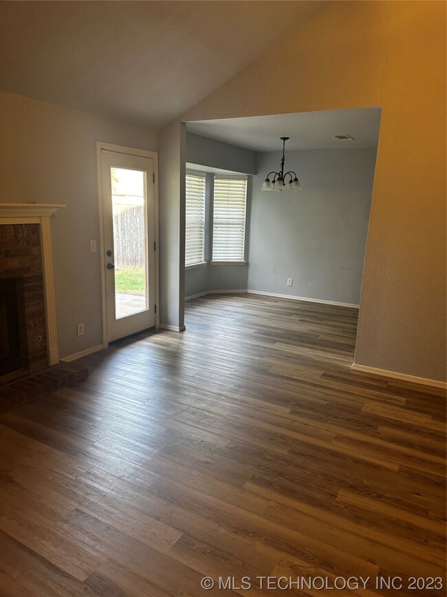 2229 W Mobile Place, Broken Arrow, OK 74011 - photo 6